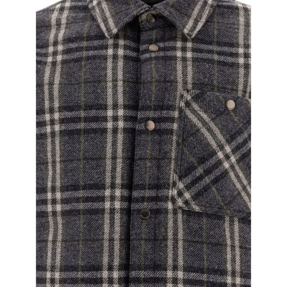 Burberry Classic Plaid Button-Up Jacket - NWT - Picture 3 of 4